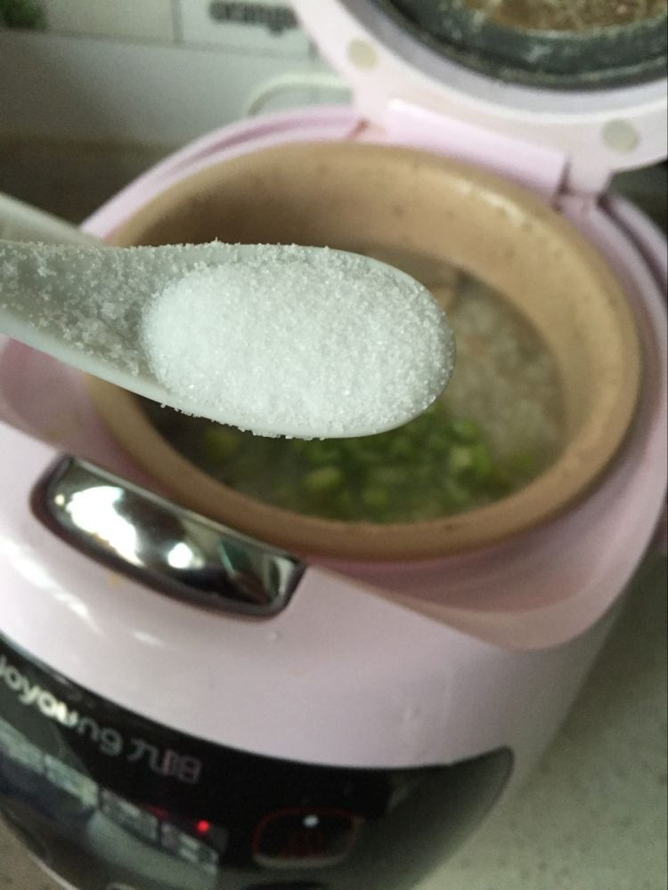 瘦肉香菇粥步骤5