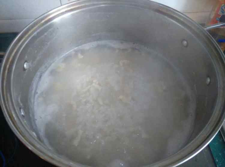 鸡丝芋头粥步骤5