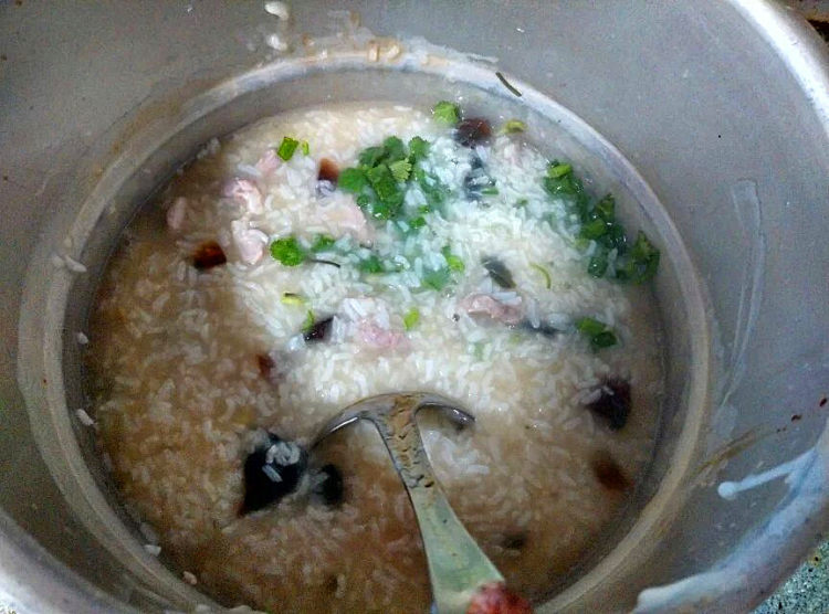 皮蛋瘦肉粥步骤5