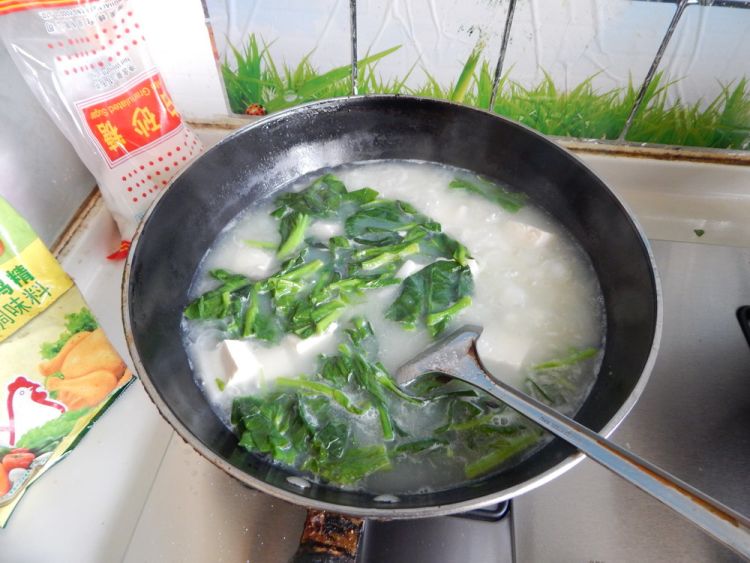 青菜豆腐年糕汤步骤11