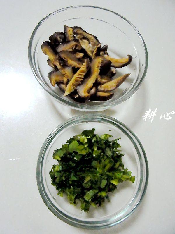 香菇滑鸡粥步骤3