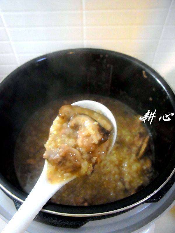 香菇滑鸡粥步骤7