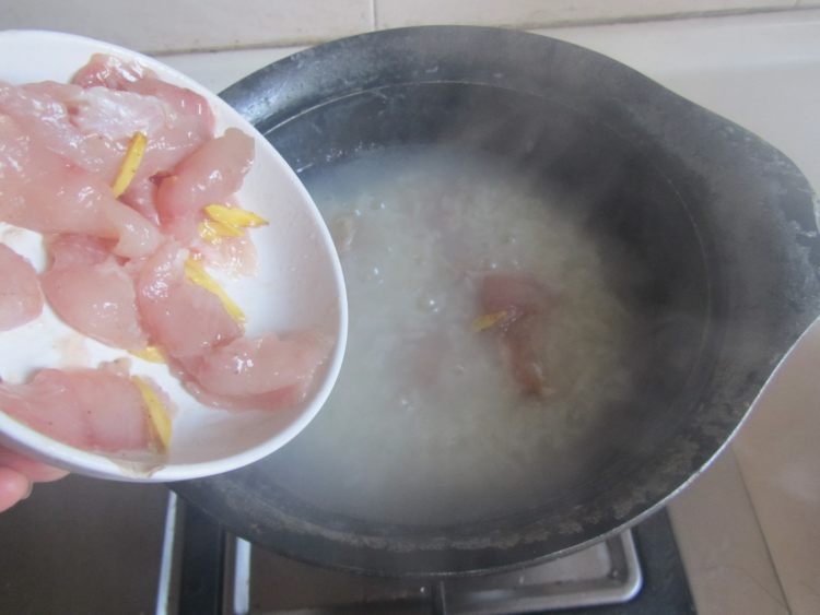 生滚鱼片粥步骤6