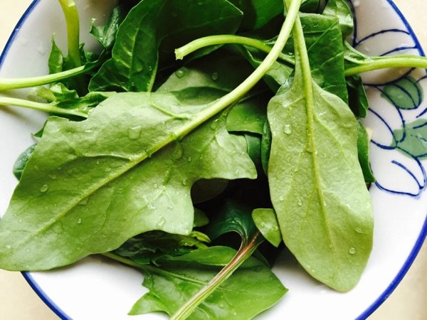 青菜瘦肉面条粥步骤2