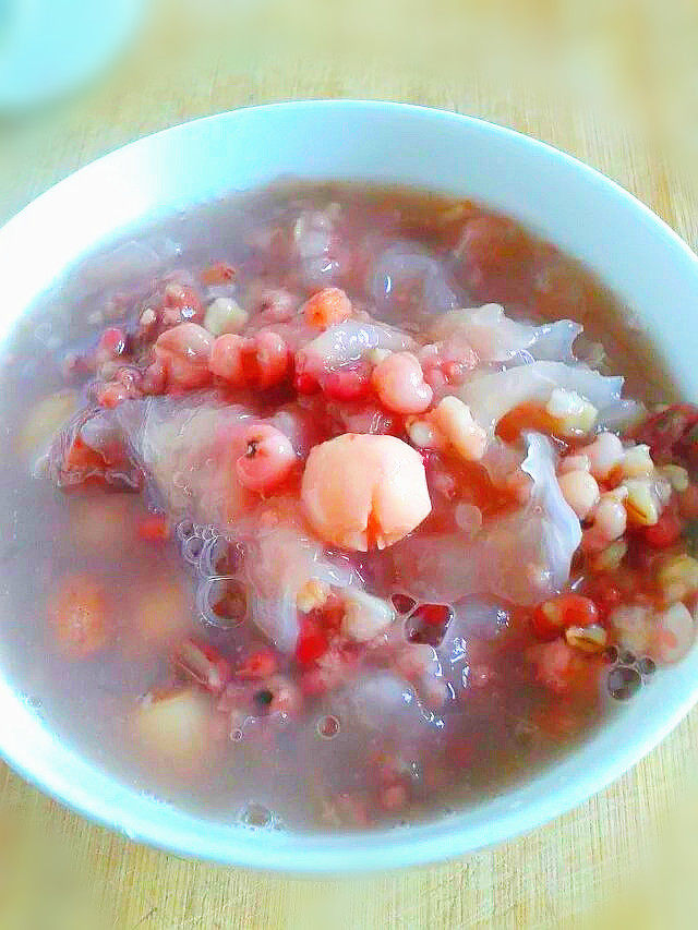 红豆薏米莲子粥步骤8