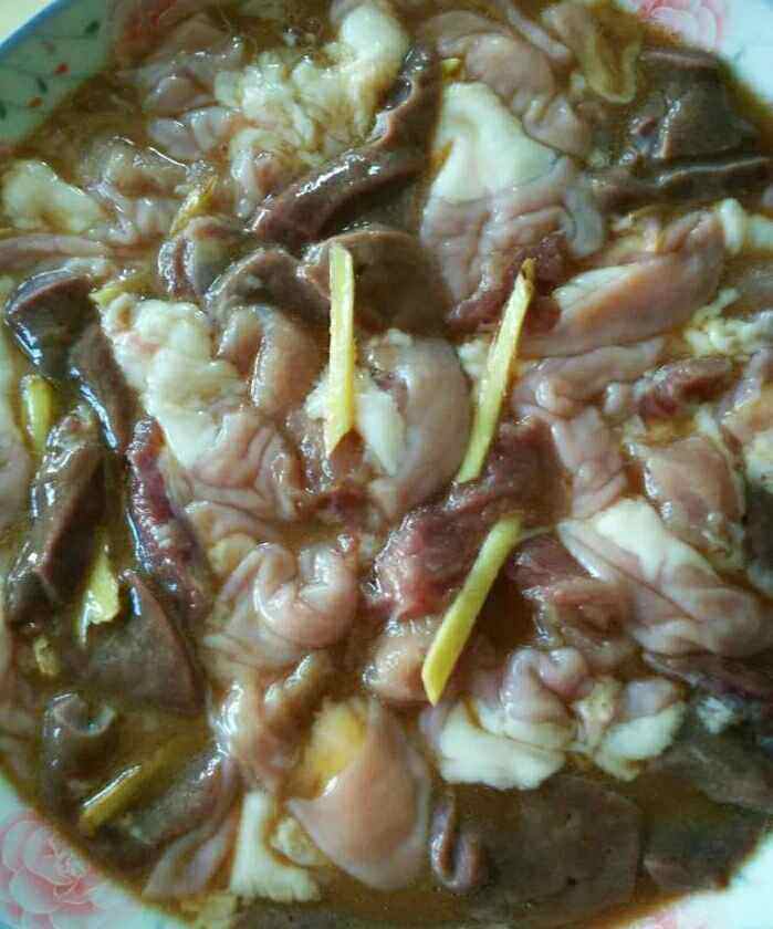 猪肝粉肠瘦肉粥步骤4
