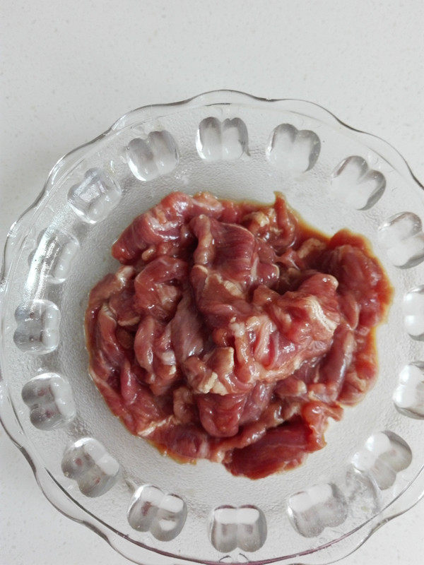 牛肉粥步骤1