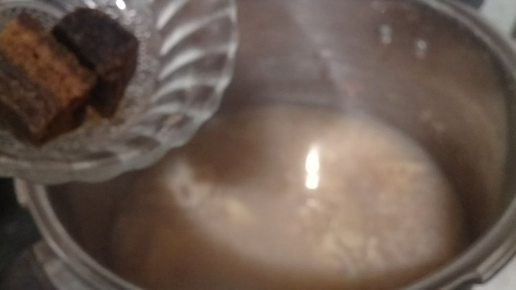 玫瑰香红米莲藕粥步骤6