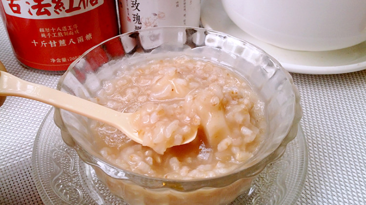玫瑰香红米莲藕粥步骤7
