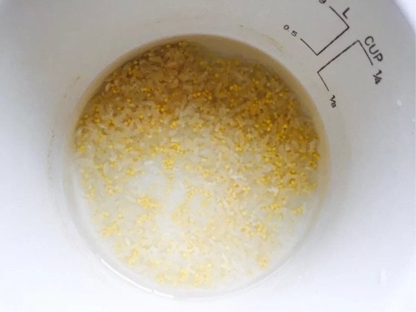 豆腐白菜瘦肉粥步骤1