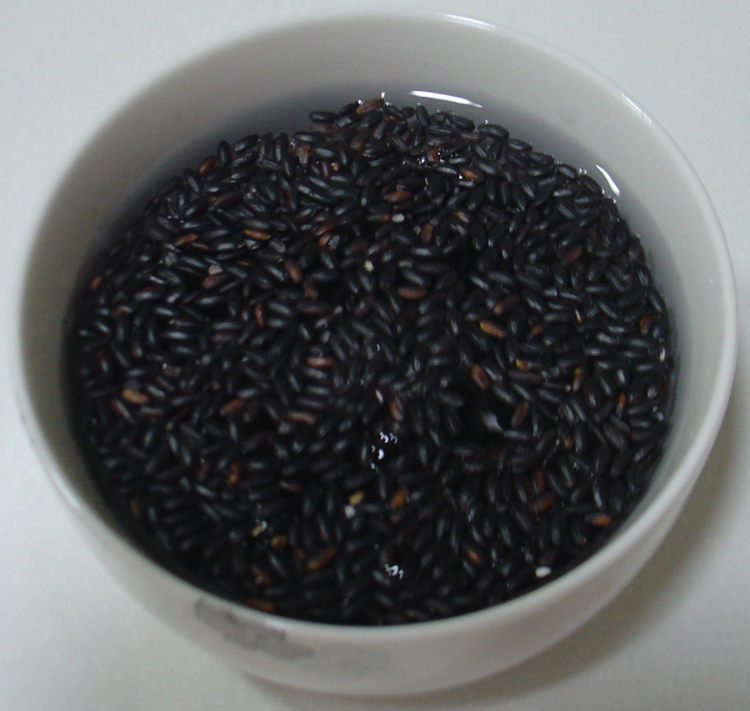 黑米核桃豆浆步骤3