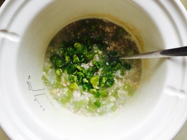 青豆瘦肉小米粥步骤10