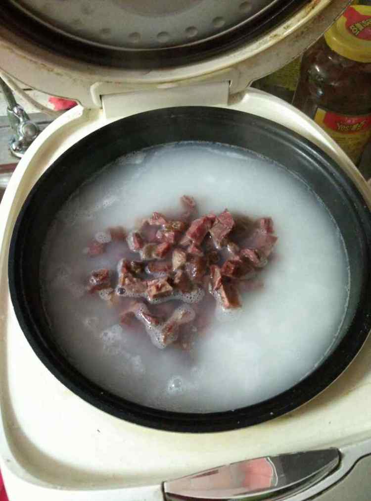 菠菜银鱼牛肉粥步骤5
