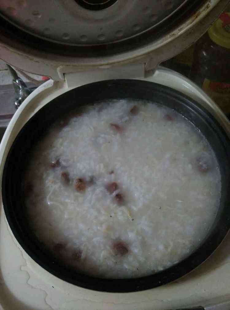 菠菜银鱼牛肉粥步骤7