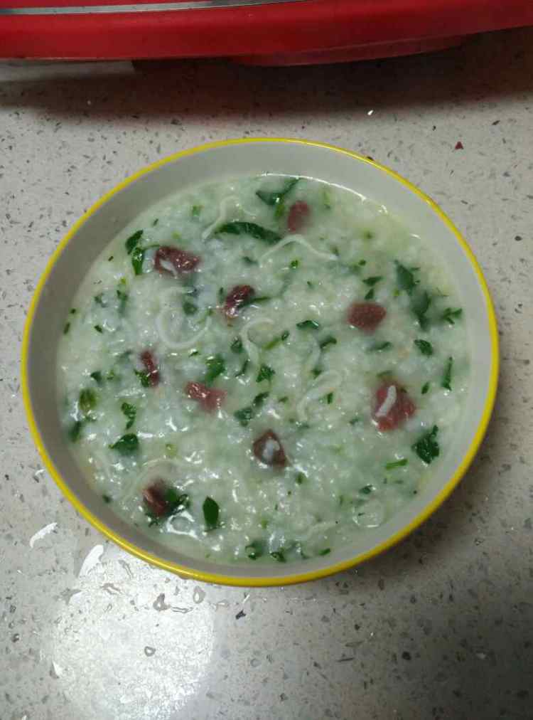 菠菜银鱼牛肉粥步骤9