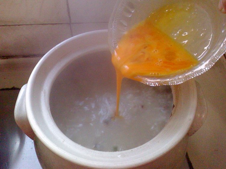 牛肉鸡蛋粥步骤8