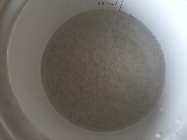 胡萝卜牛肉粥步骤1