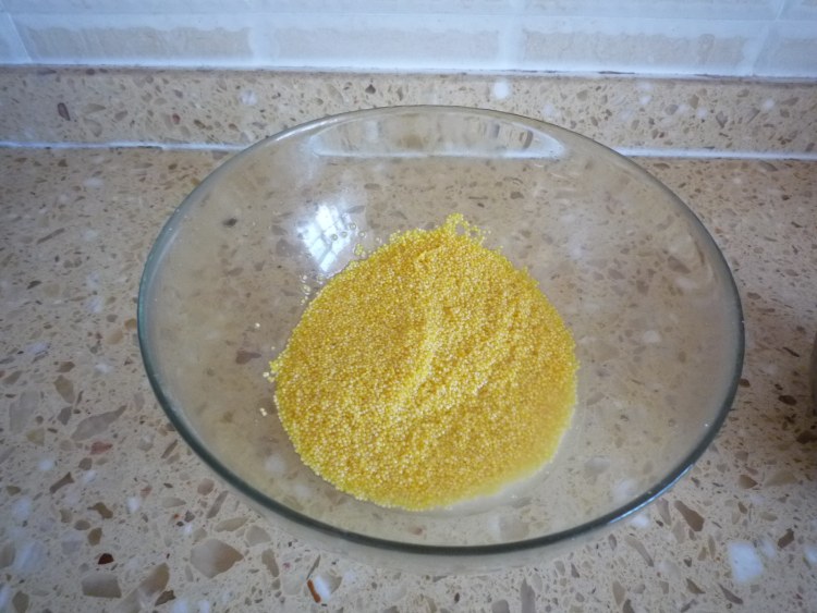 小米红枣粥步骤3