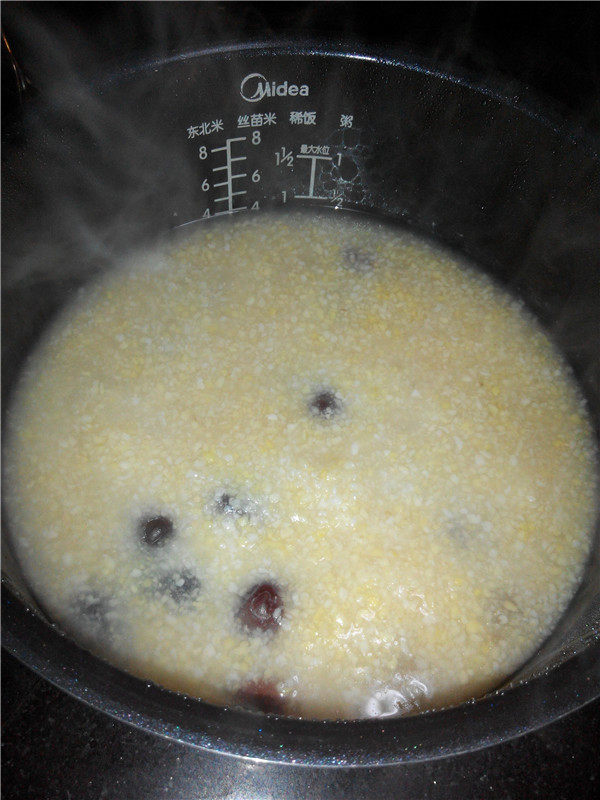 栗子大枣玉米茬子粥步骤8