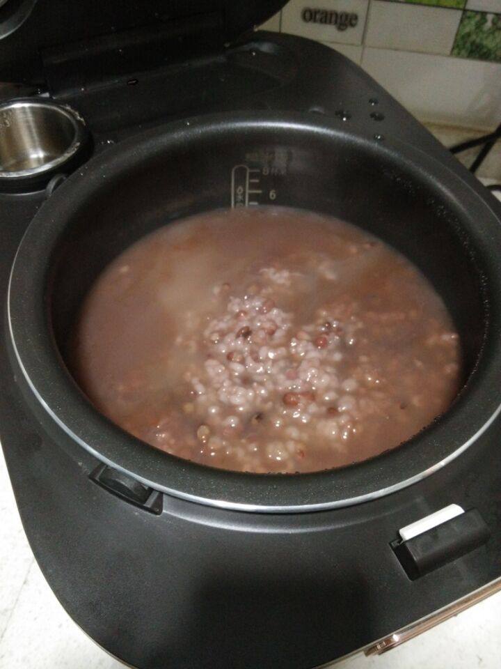 果脯坚果红豆粥步骤5