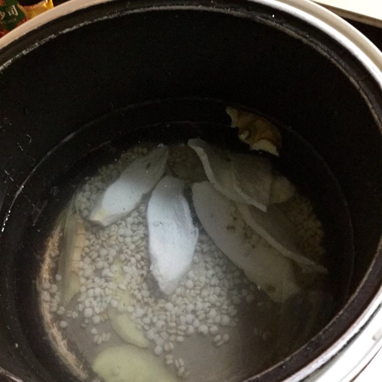 真姬菇瘦肉粥步骤3