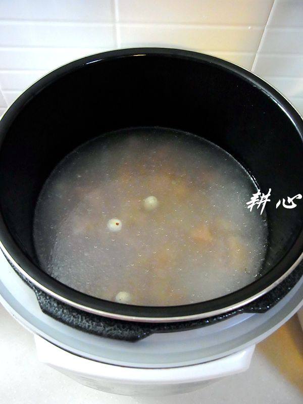 湘莲鸡粥步骤6