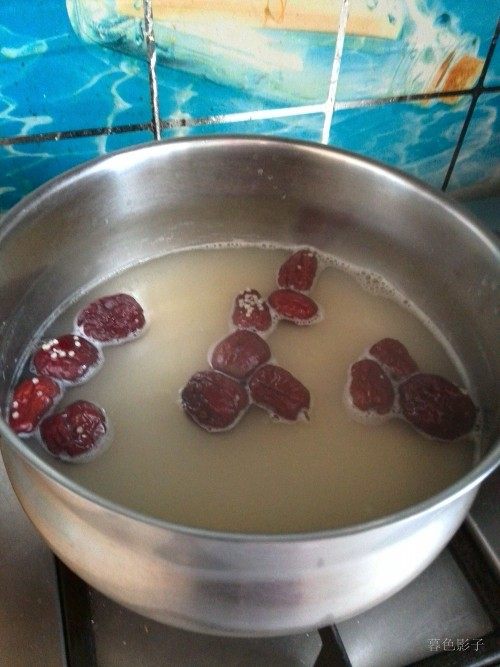 红枣小米粥步骤5