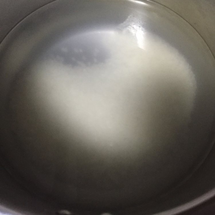 豆干肉丸粥步骤1