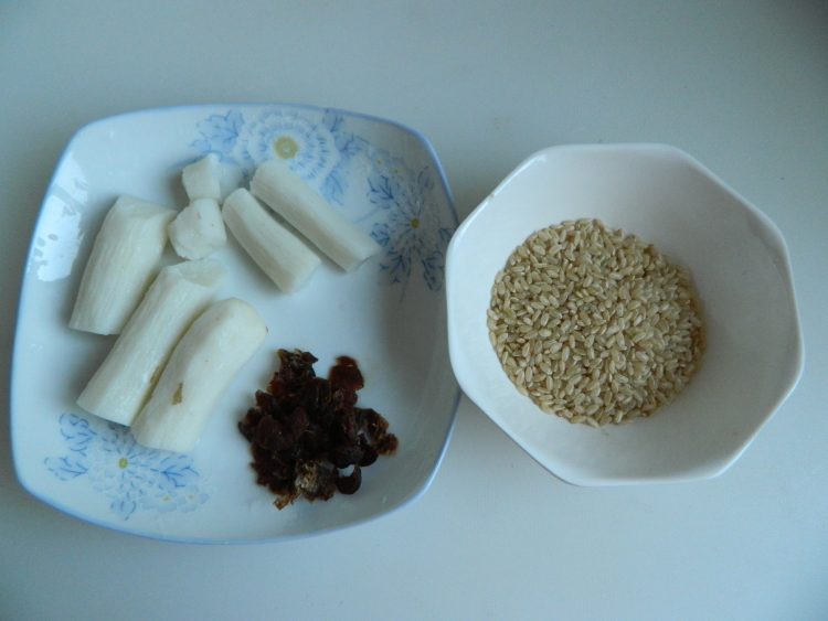 桂圆山药糙米糊步骤1