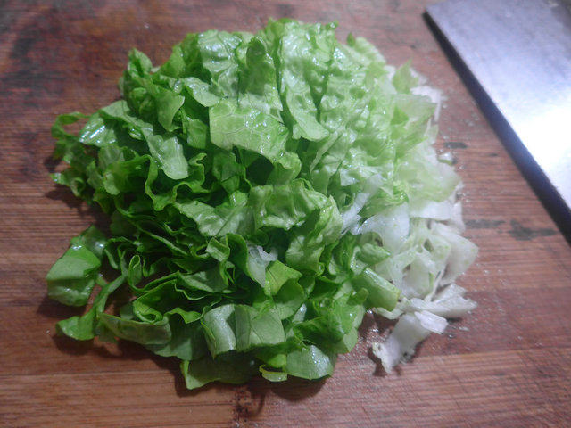 生菜皮蛋大米粥步骤2