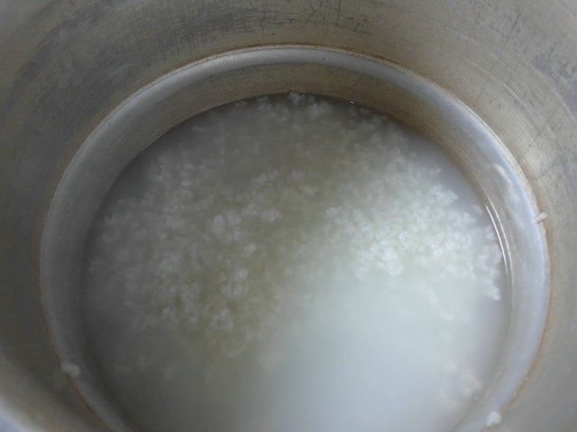生菜皮蛋大米粥步骤6