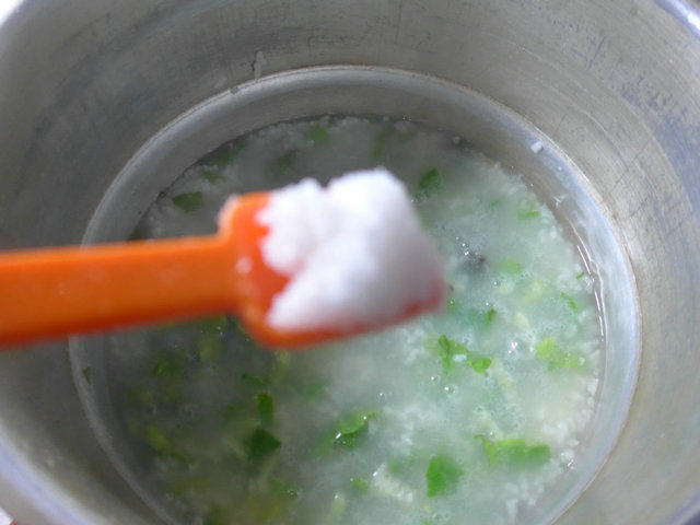 生菜皮蛋大米粥步骤8