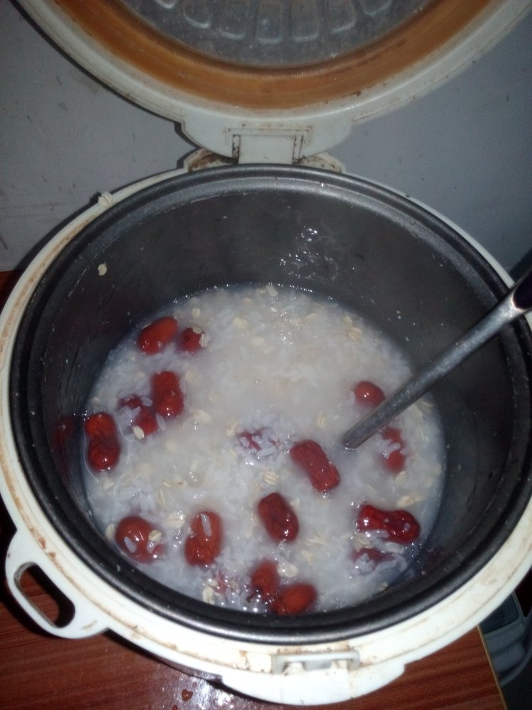 红枣燕麦糯米粥步骤5