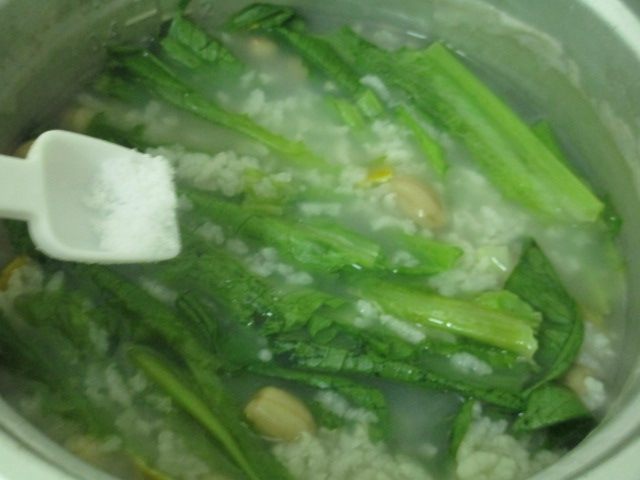 茯苓花生蔬菜粥步骤7