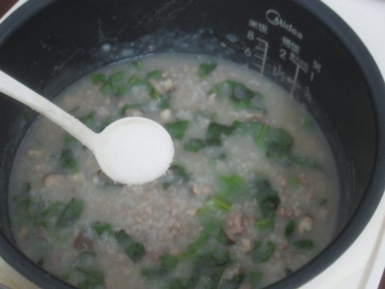 香菇肉末蔬菜粥步骤8
