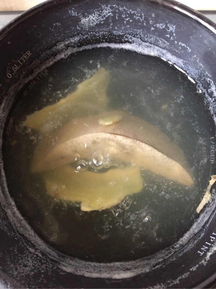 宝宝辅食猪肝粥步骤3