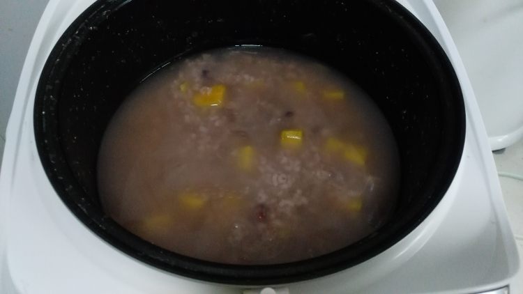 红薯红豆粥步骤6