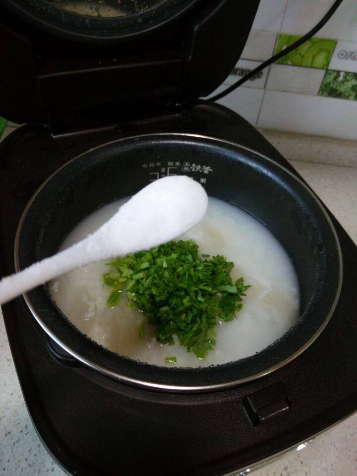 萝卜排骨粥步骤7