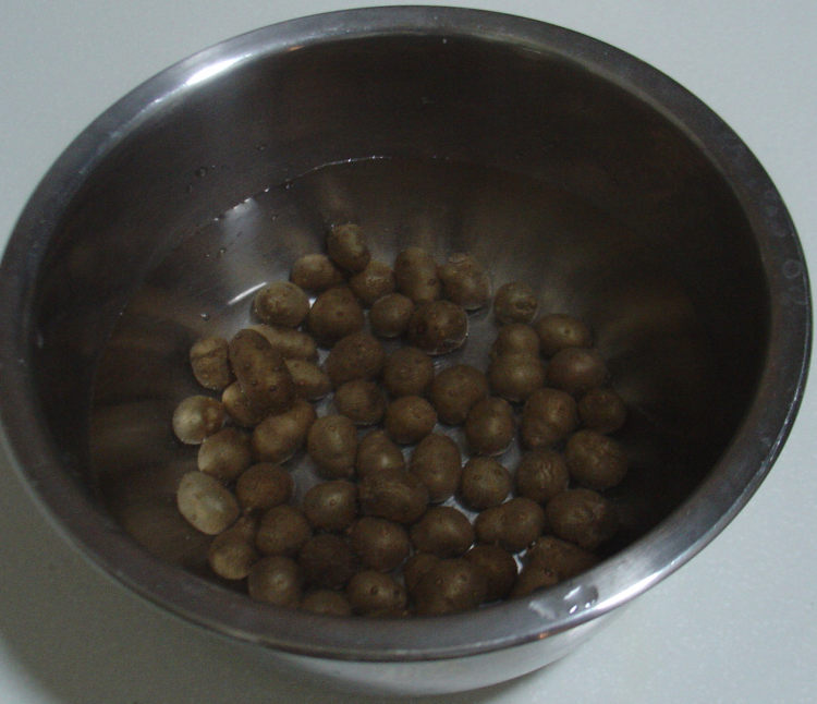 山药豆煮大米粥步骤3