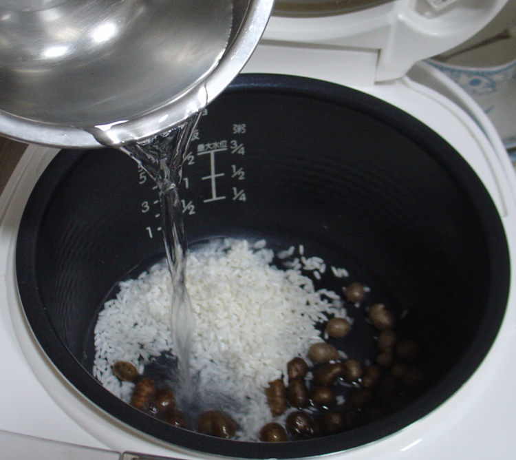 山药豆煮大米粥步骤6