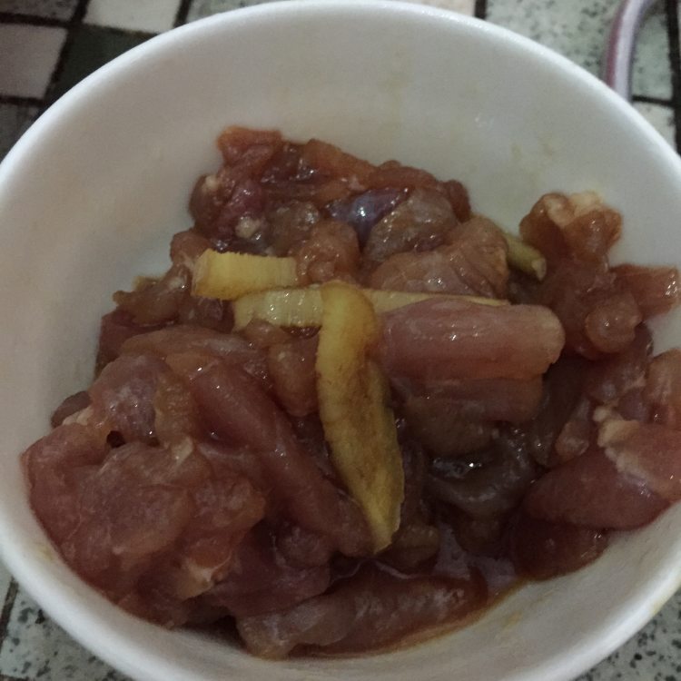 莲子瘦肉粥步骤4