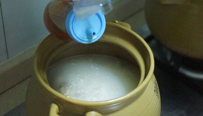 一品海鲜粥步骤9