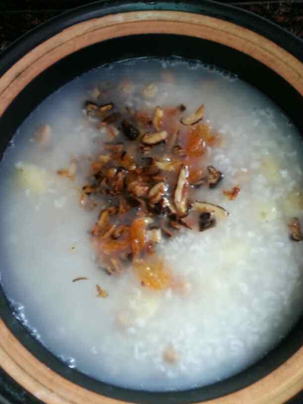 香菇虾干马蹄粥步骤8