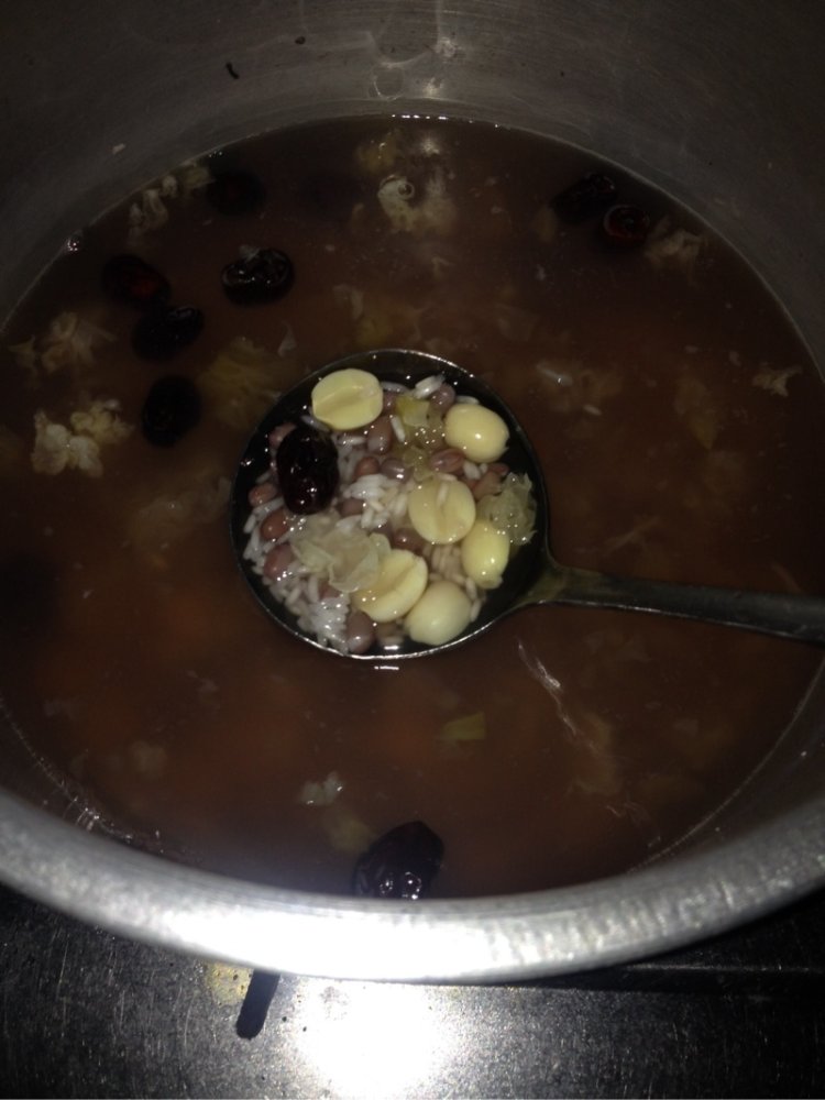 红豆莲子粥步骤3