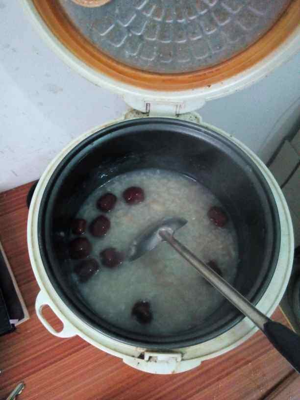 花生红枣糯米粥步骤6