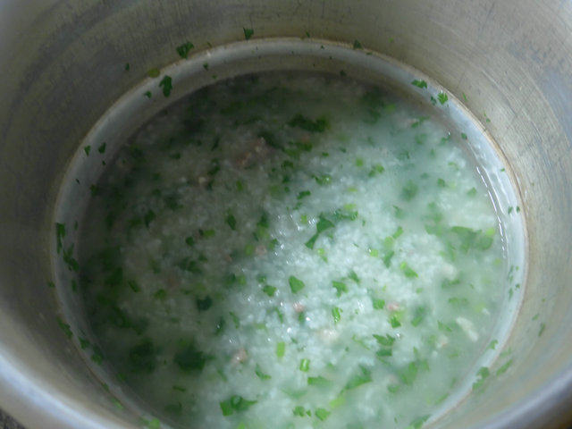 猪肉末茼蒿大米粥步骤9