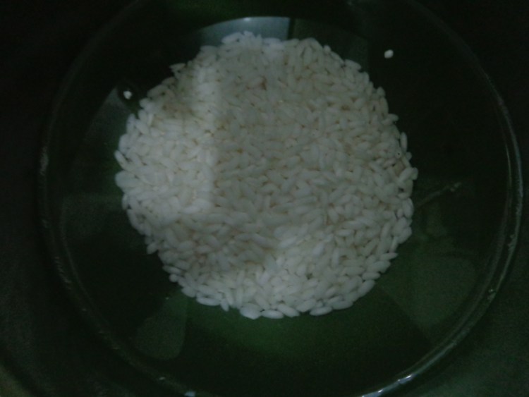 竹香米糯米粥步骤2