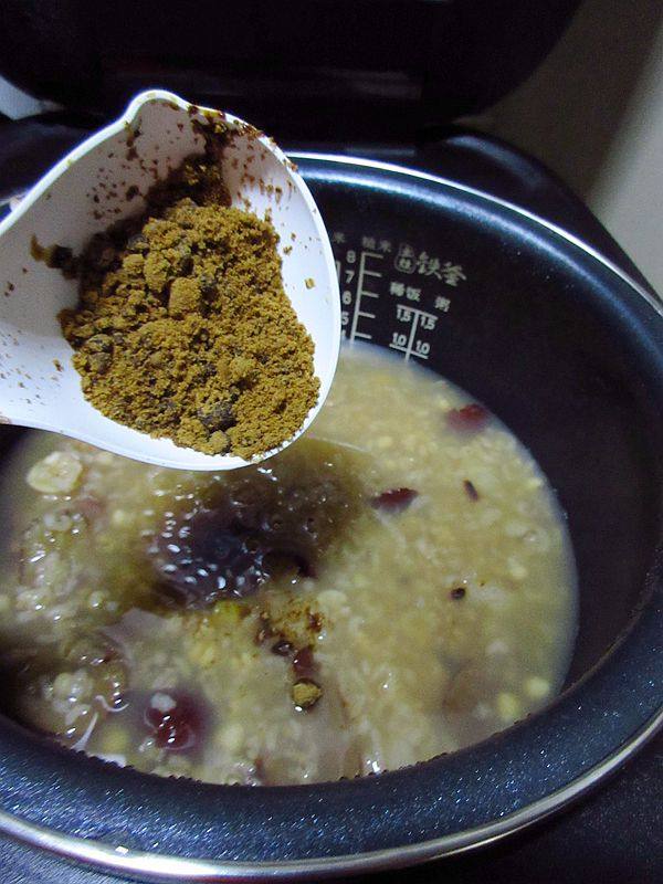 红枣薏米桂圆粥步骤9