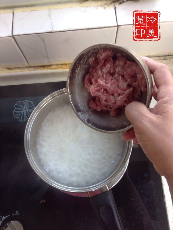 #美味的朋友#皮蛋瘦肉步骤9