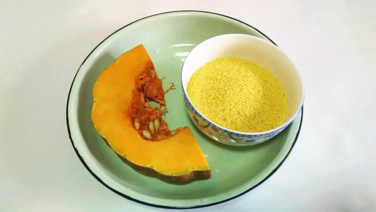 #美味的朋友#南瓜小米步骤1